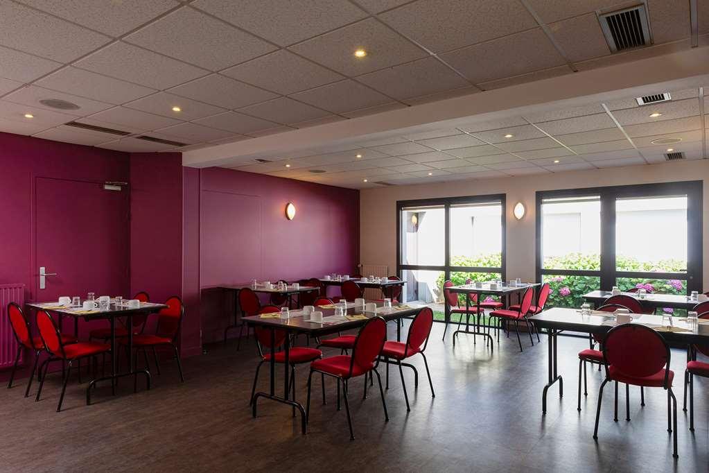 The Originals City, Logis D'Elbee, Cholet Nord Beaupreau-en-Mauges Удобства фото