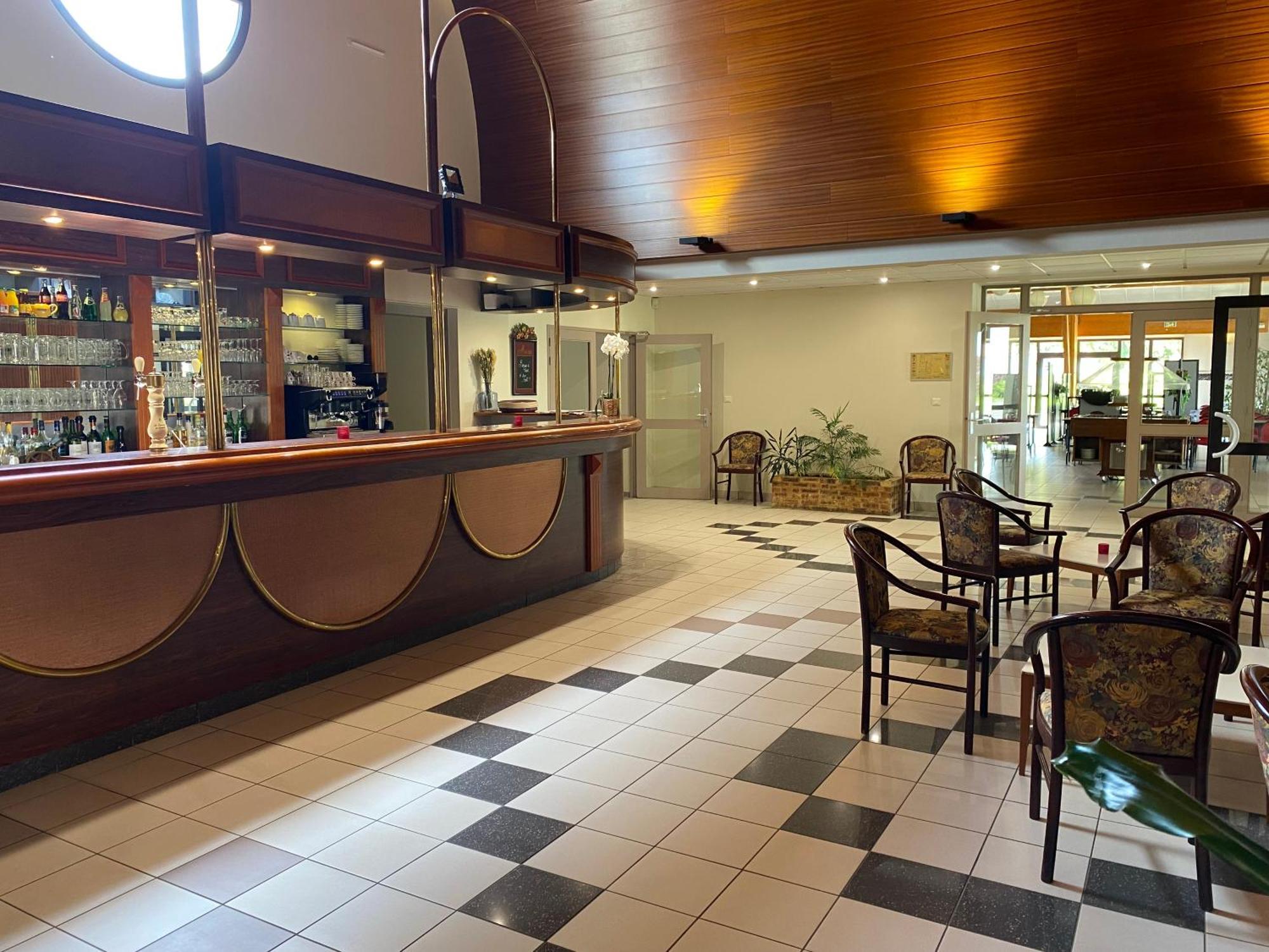 The Originals City, Logis D'Elbee, Cholet Nord Beaupreau-en-Mauges Экстерьер фото
